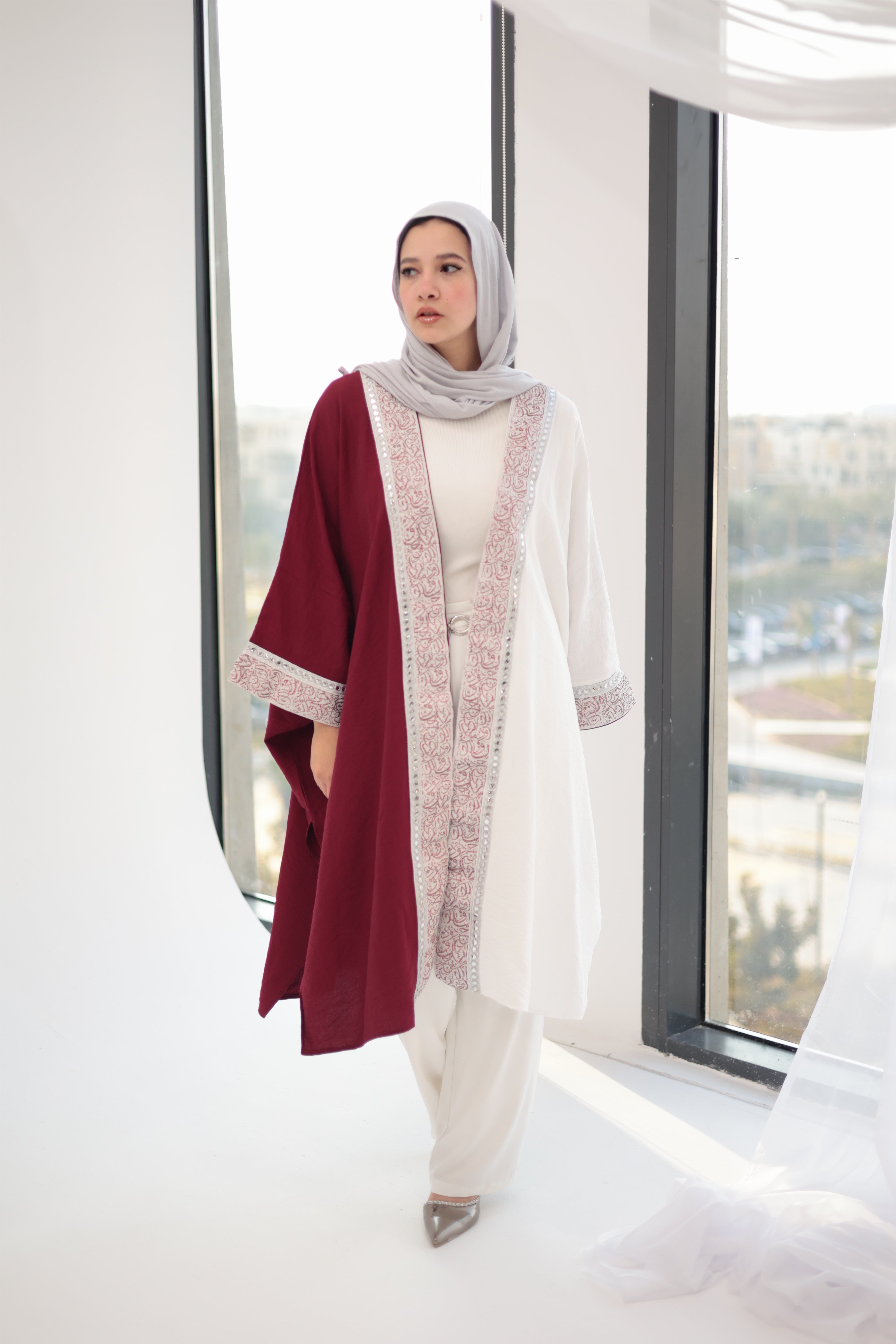Burgandy hureya qaftan