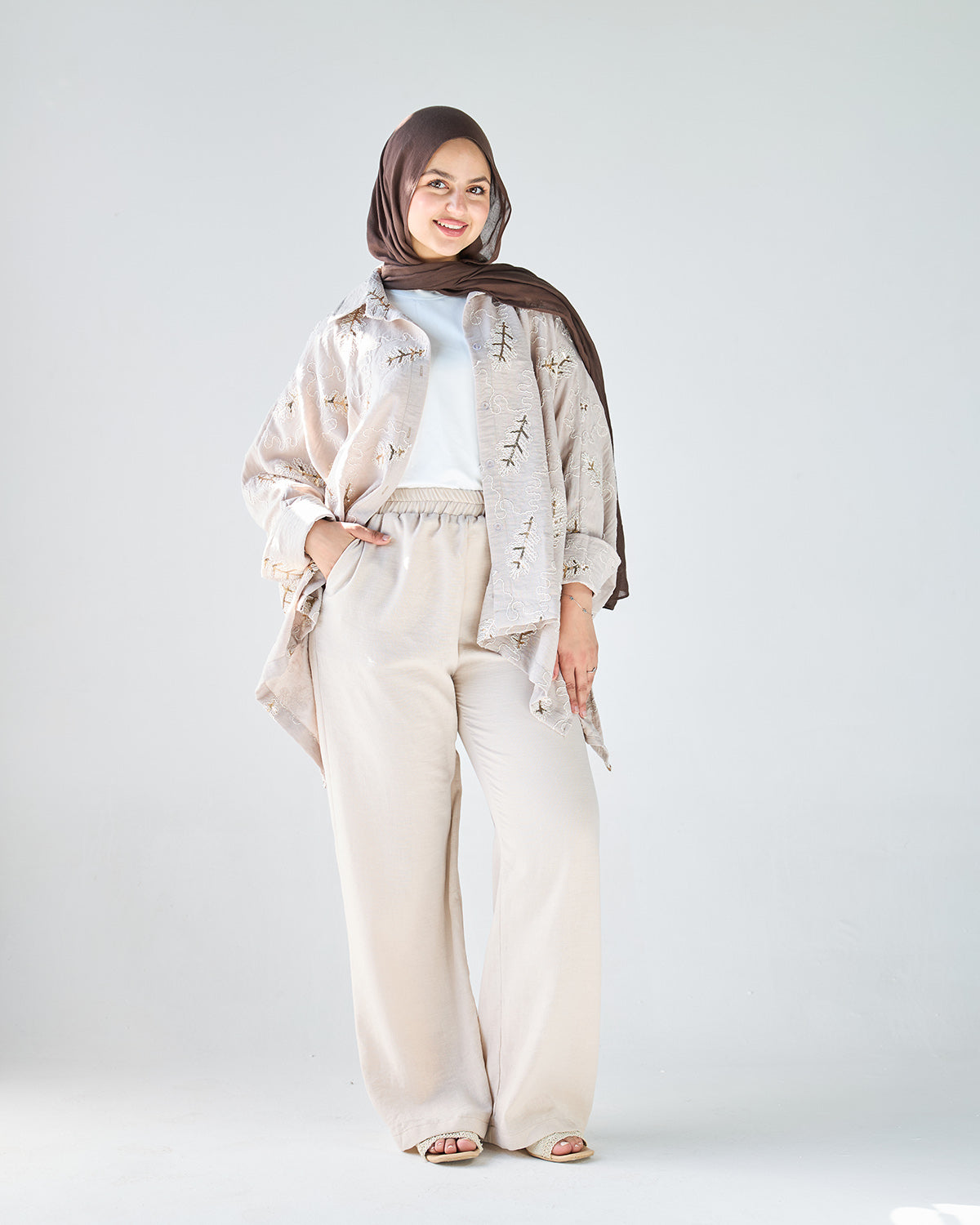 Beige half and half set