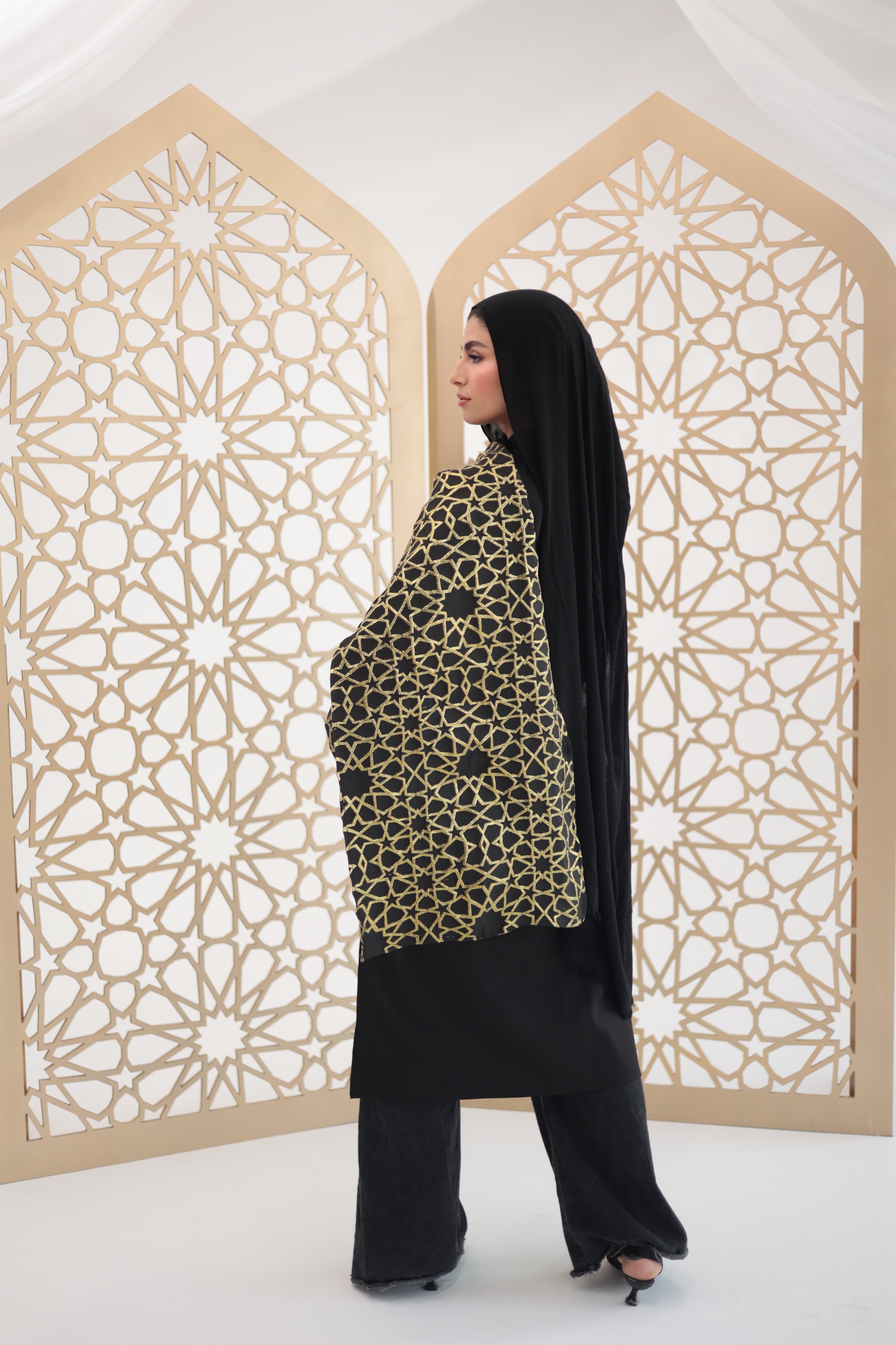 Nojoum black qaftan
