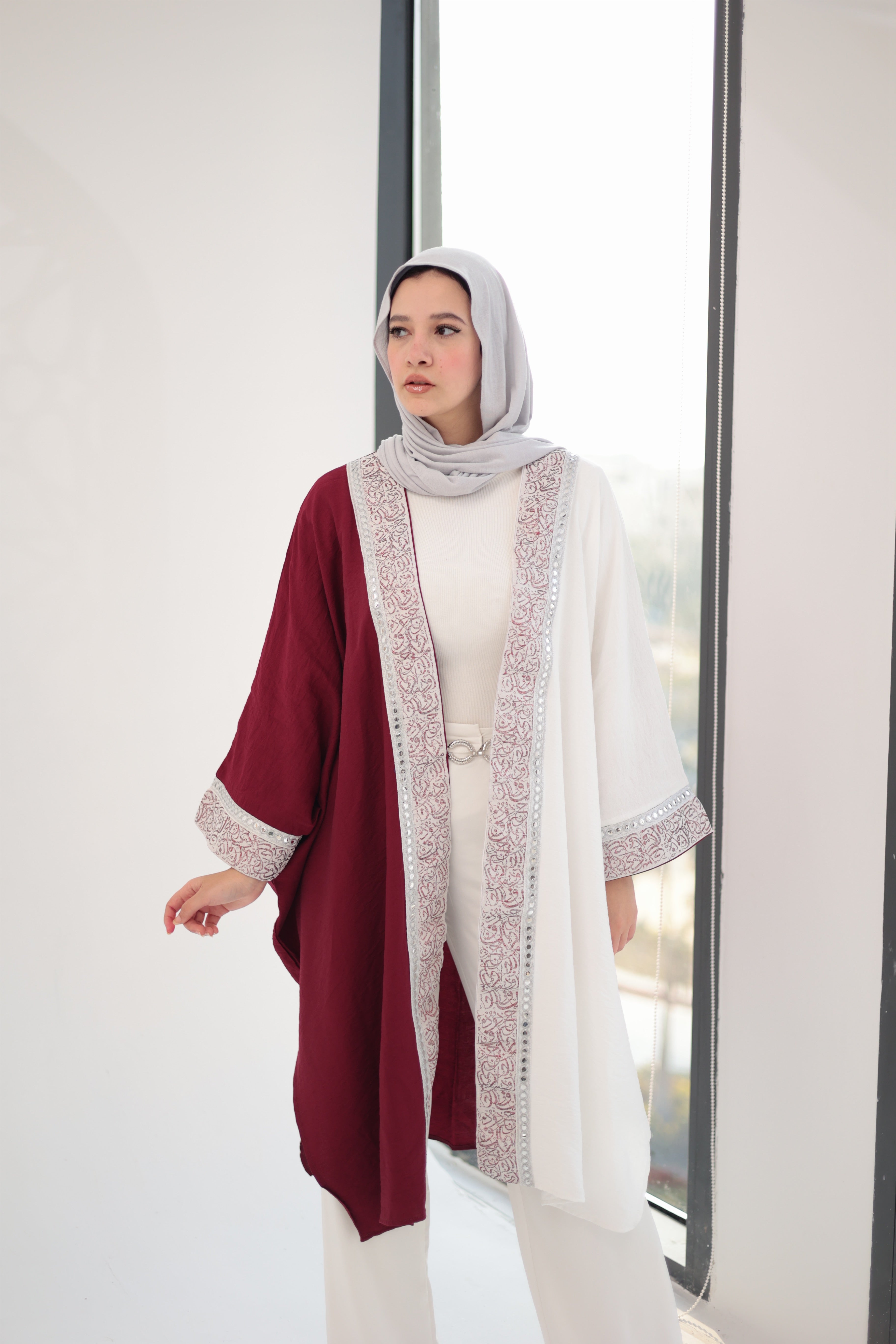 Burgandy hureya qaftan