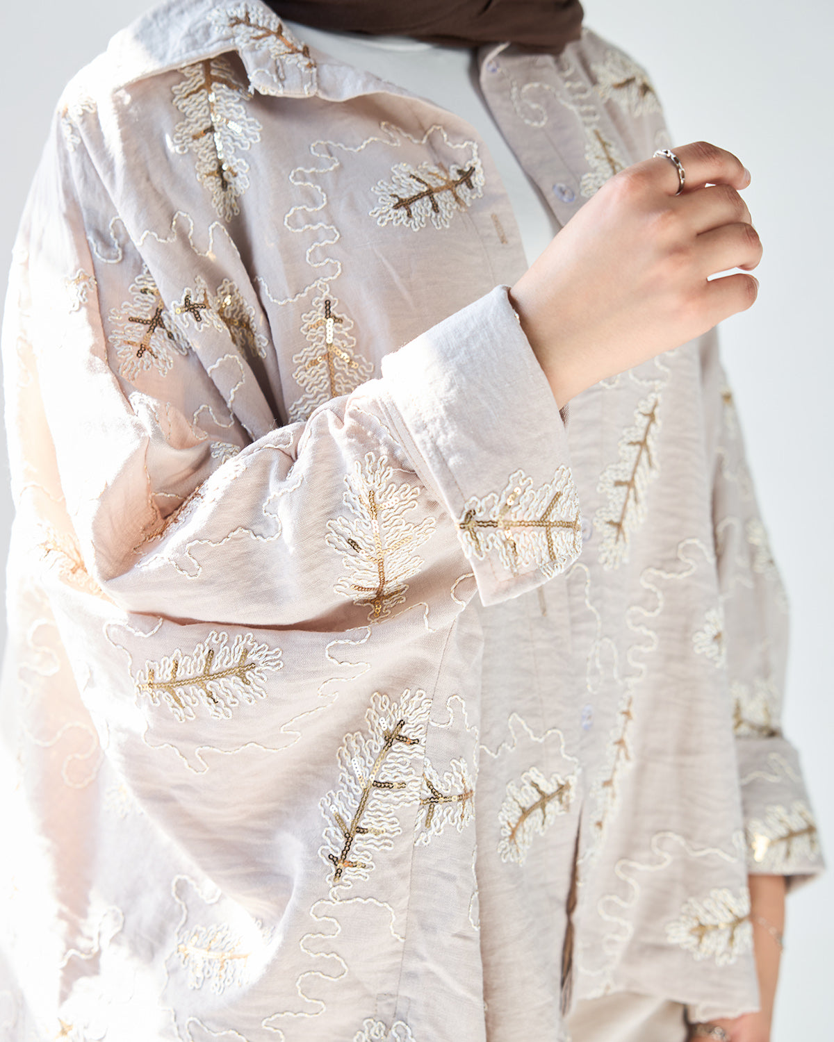 Beige half and half set
