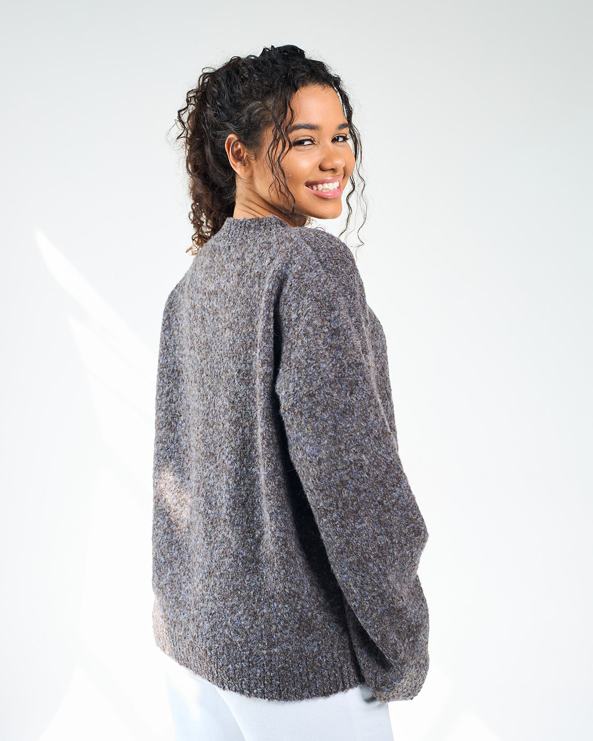 Grey cropped pullover