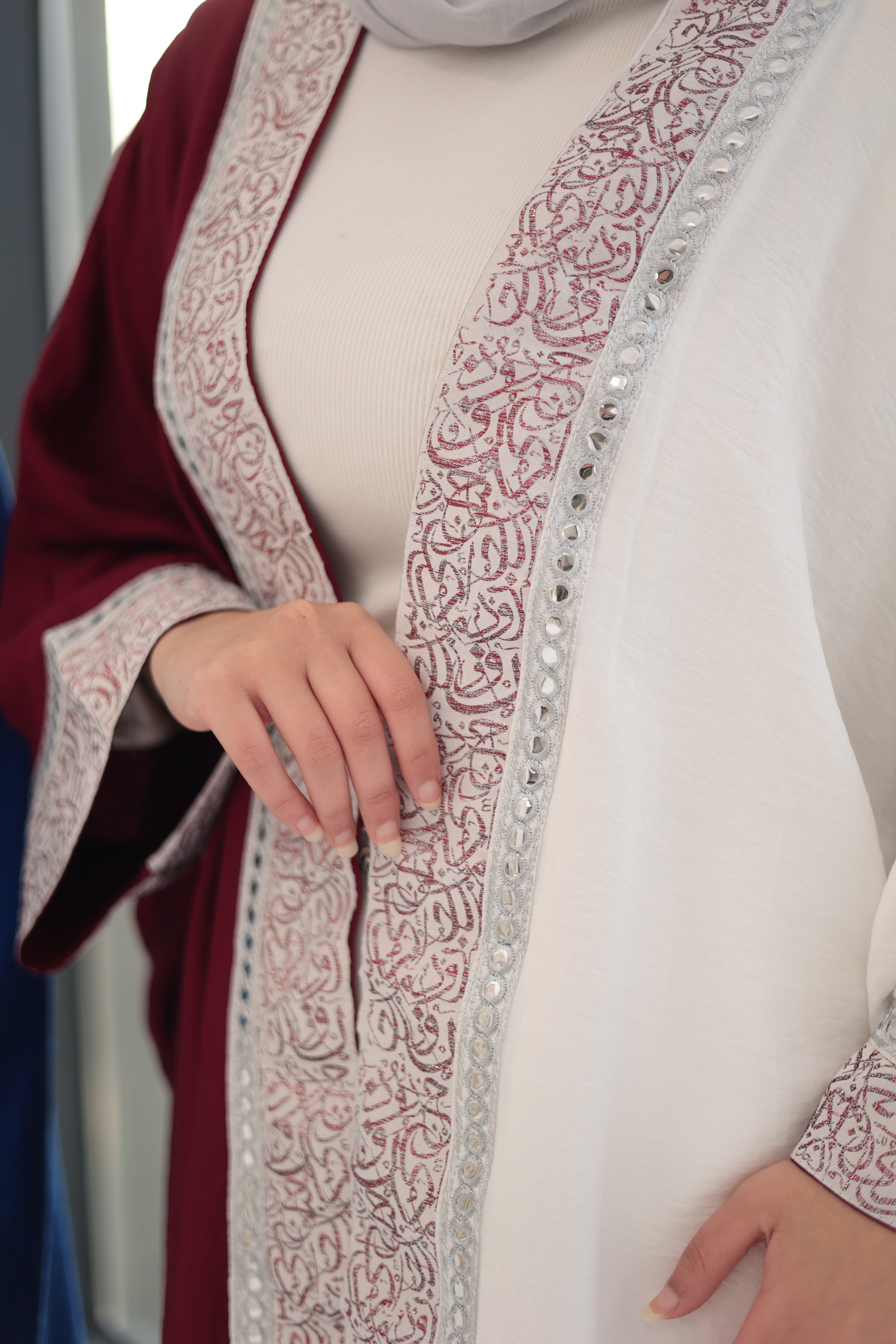 Burgandy hureya qaftan