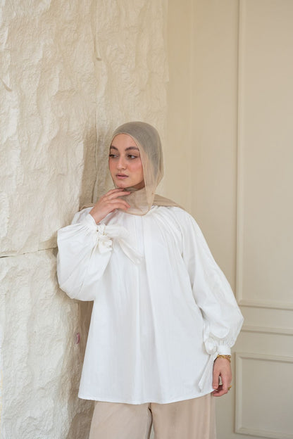 White comfy blouse