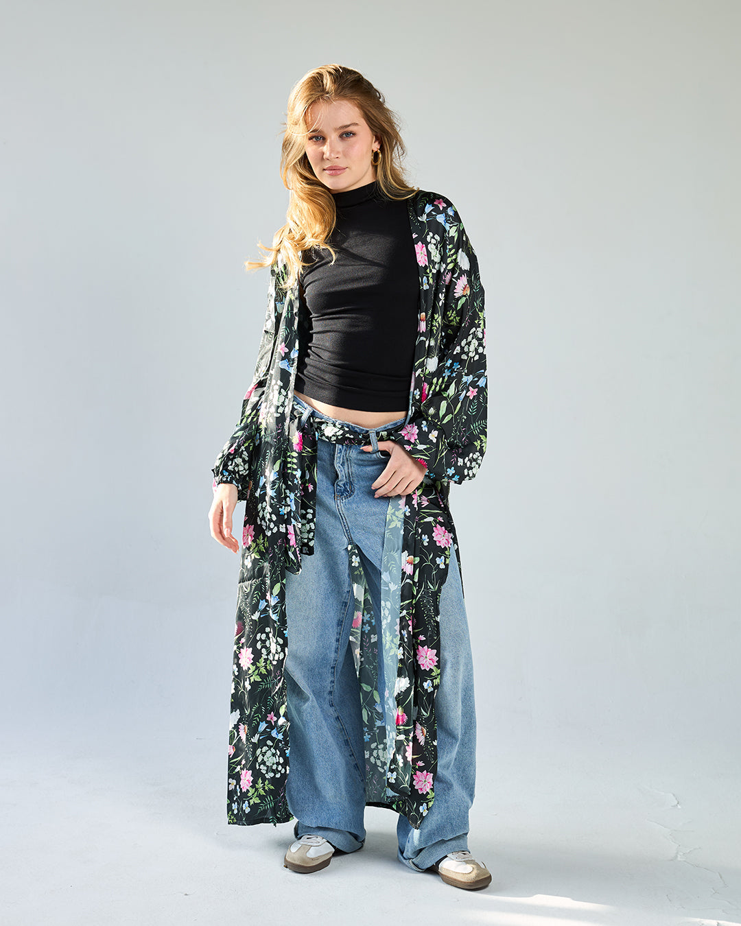 Flowery satin cardigan