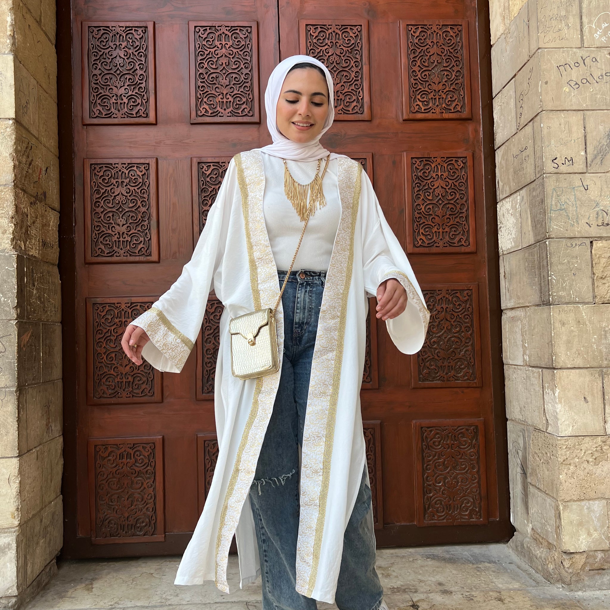 White islamic qaftan