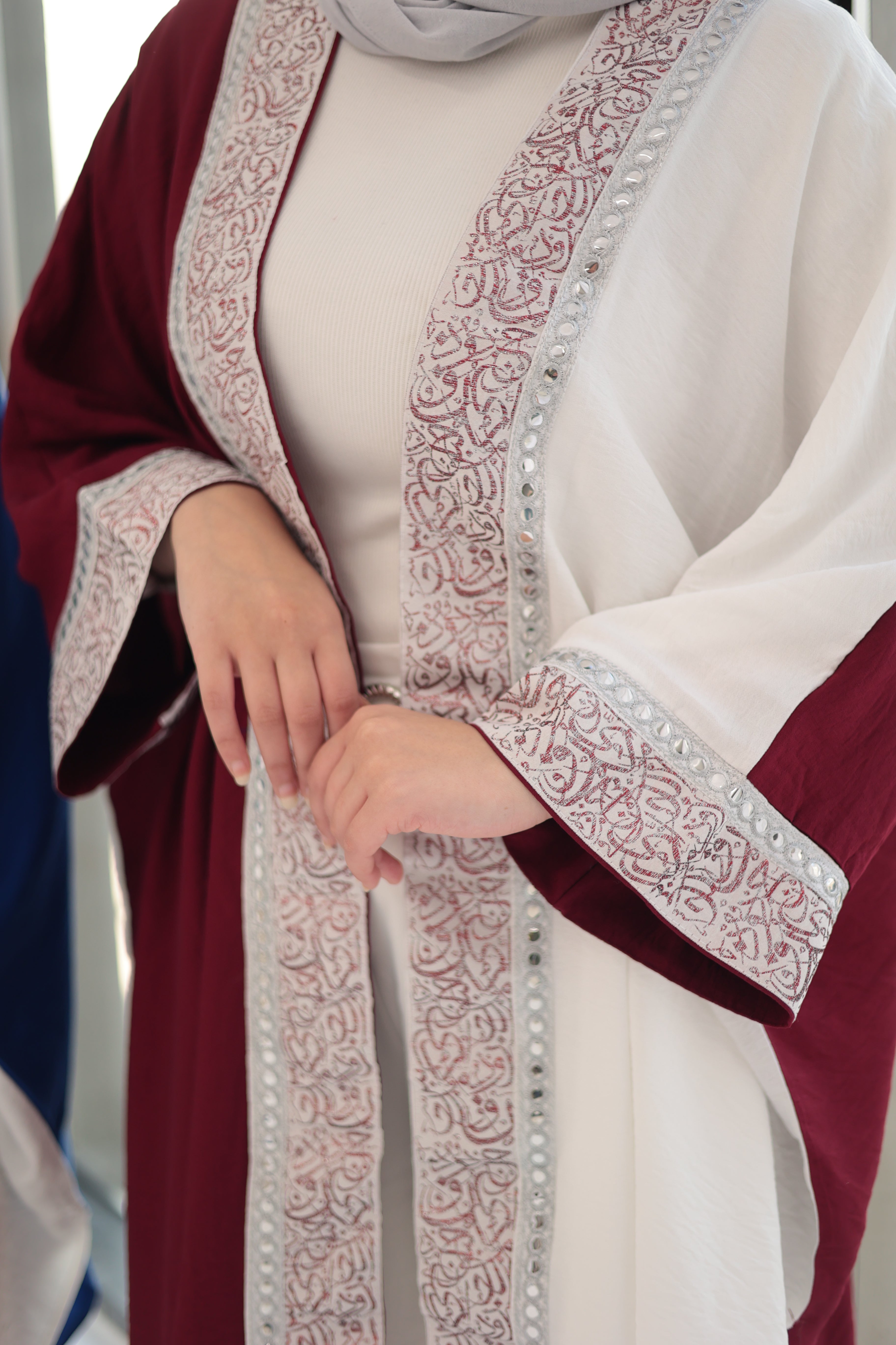 Burgandy hureya qaftan