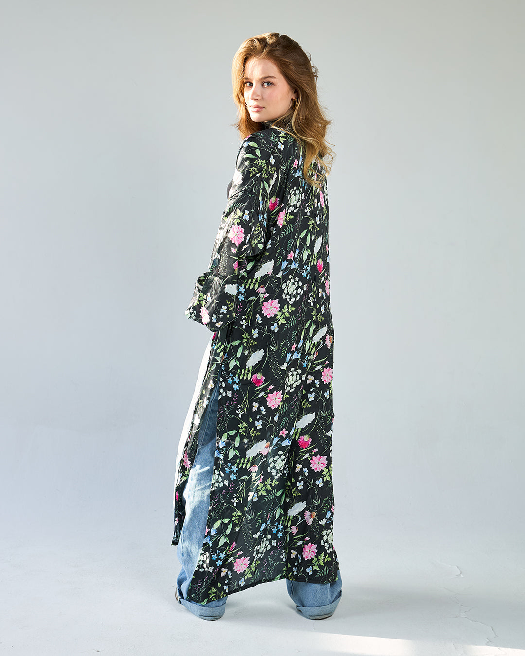 Flowery satin cardigan