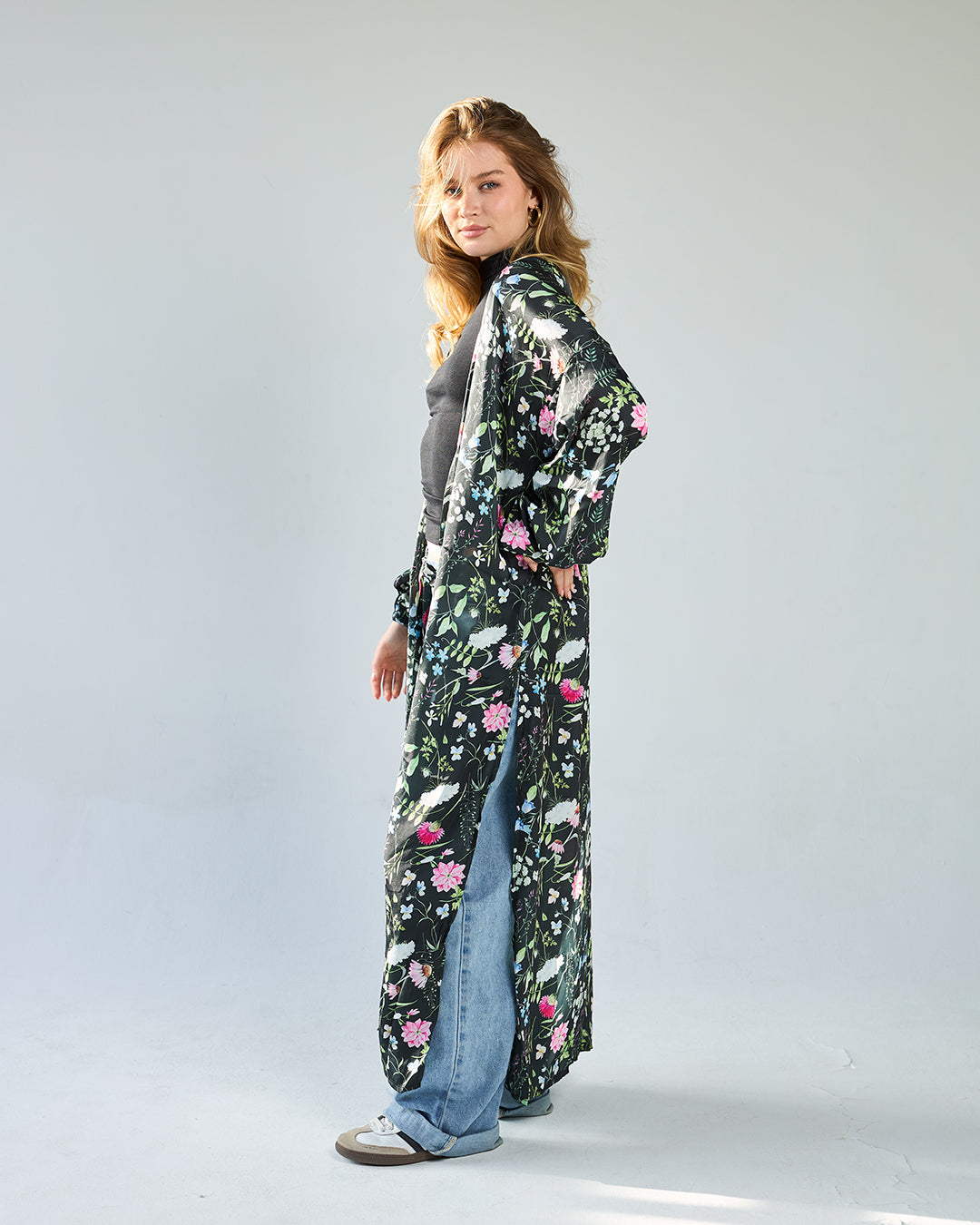 Flowery satin cardigan